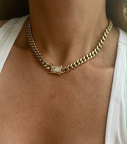 Helena Cuban Link